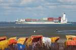 Containerschiff  Bianca Rambow  am Duhner Watt bei Cuxhaven, 10.9.2015 