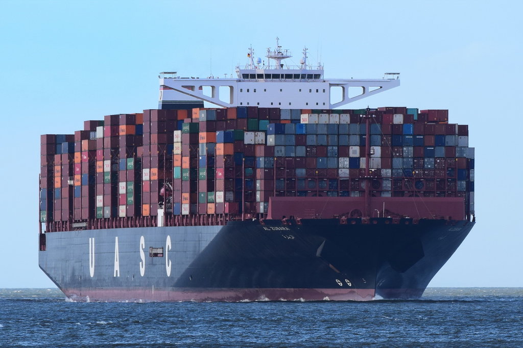 AL ZUBARA , Containerschiff , IMO 9708875 , Baujahr 2015 , 400 × 58.6m , 19870 TEU , 11.09.2017 Cuvhaven