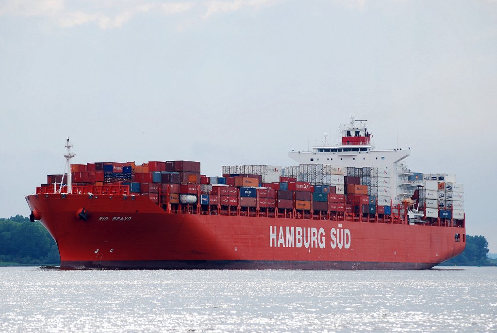 Das Hamburg Sd Containerschiff Rio Bravo kommt am 22.05.11 nach Hamburg IMO-Nummer:9348091 Flagge:Deutschland Lnge:286.0m Breite:40.0m Baujahr:2009 Bauwerft:Daewoo Mangalia Heavy Industries,Mangalia Rumnien aufgenommen in Schulau Wedel.