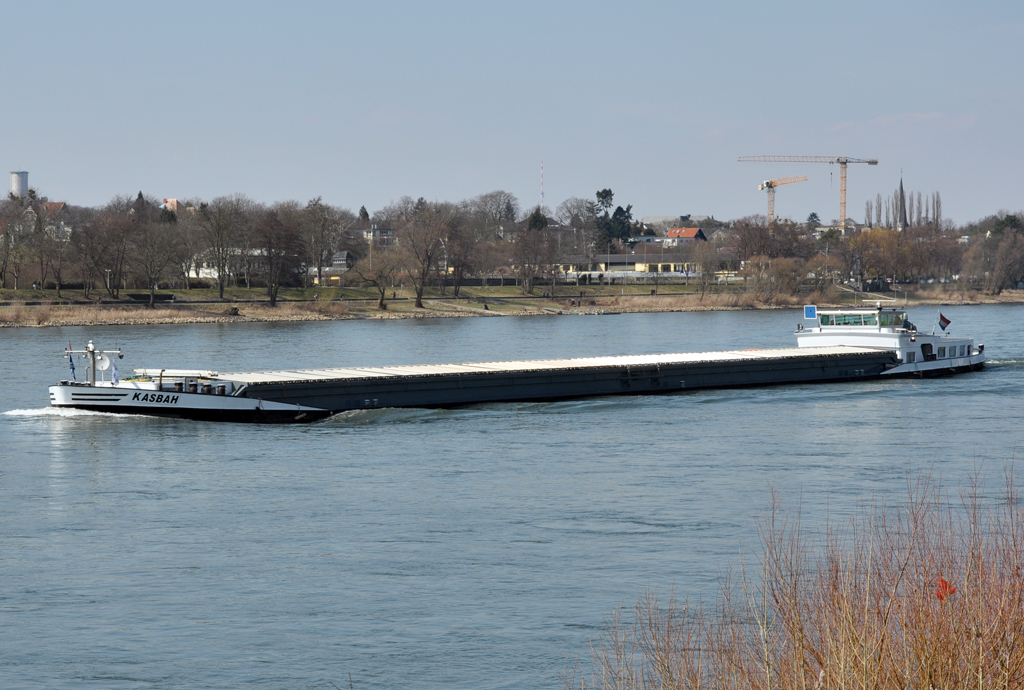 Frachter  Kasbah  bei Knigswinter - 07.04.2013