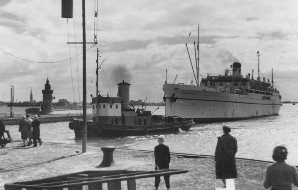 MS Arosa Kulm am Bremerhavener Kolumbuskaje, 1954.