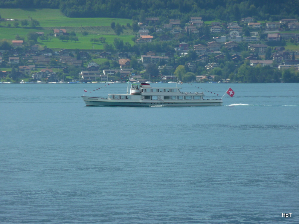 MS Niederhorn unterwegs auf dem Thunersee am 03.09.2011