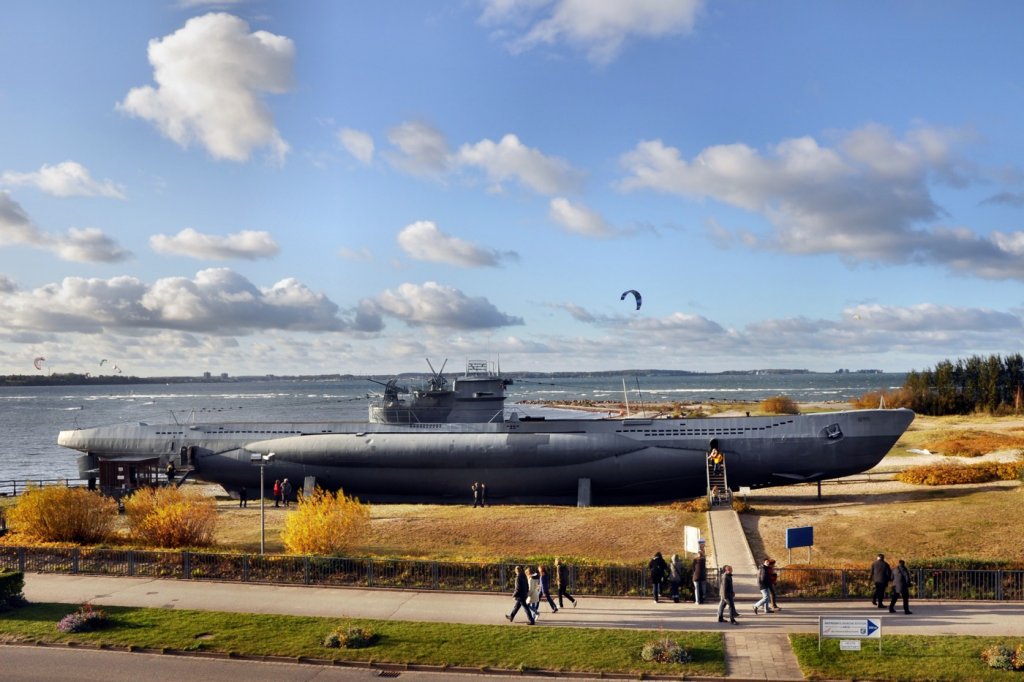 U-995 ist seit 1975 Museumsschiff in Laboe.Das Boot vom Typ VII-C/41 wurde 1942/43 bei Blohm+Voss in Hamburg gebaut.Foto am 17.10.09 