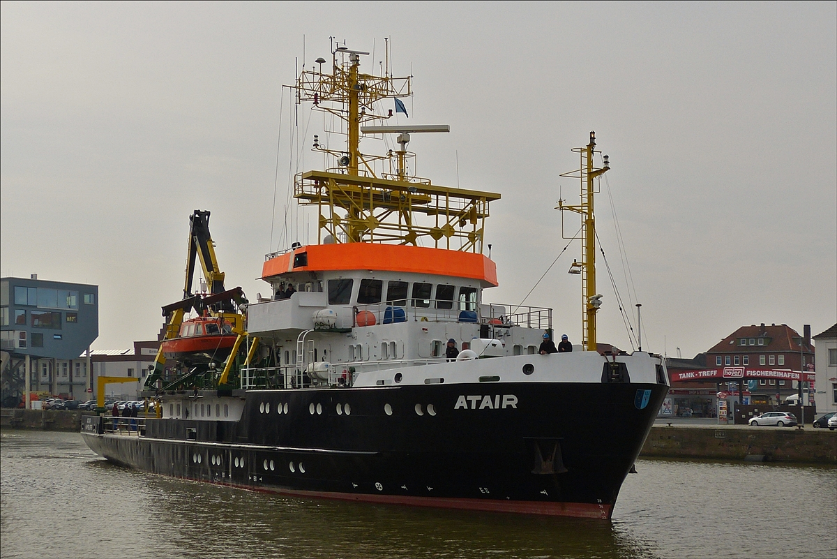 . Forschungsschiff „Atair“, IMO 8521426, hat soeben ihren Liegeplatz im Fischereihafen von Bremerhaven verlassen.  10.04.2018  (Hans) 