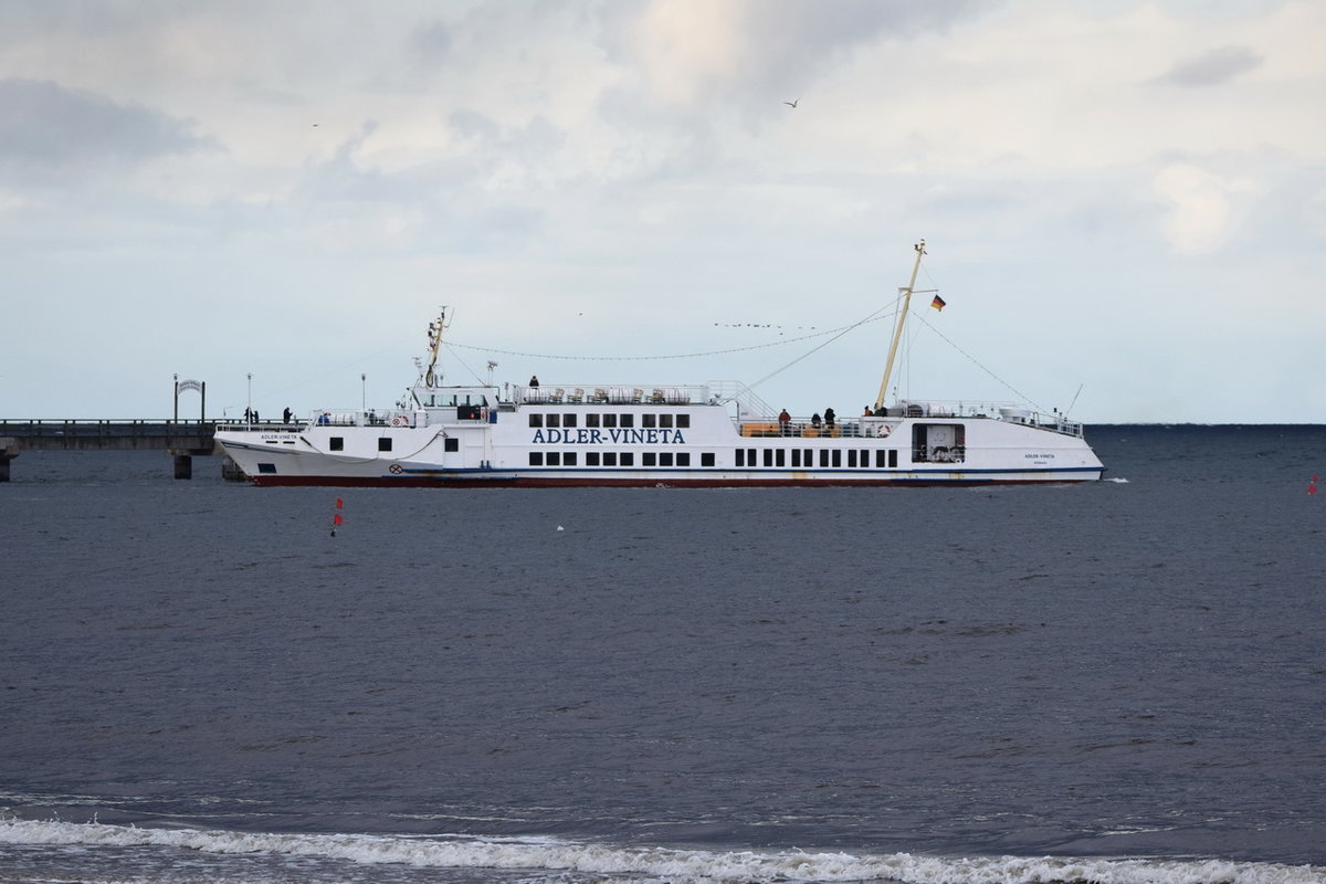 ADLER VINETA , Passagierschiff , IMO 7904578 , Baujahr 1981 , 52.84 × 9.5m ,26.02.2020 , Seebrücke Ahlbeck