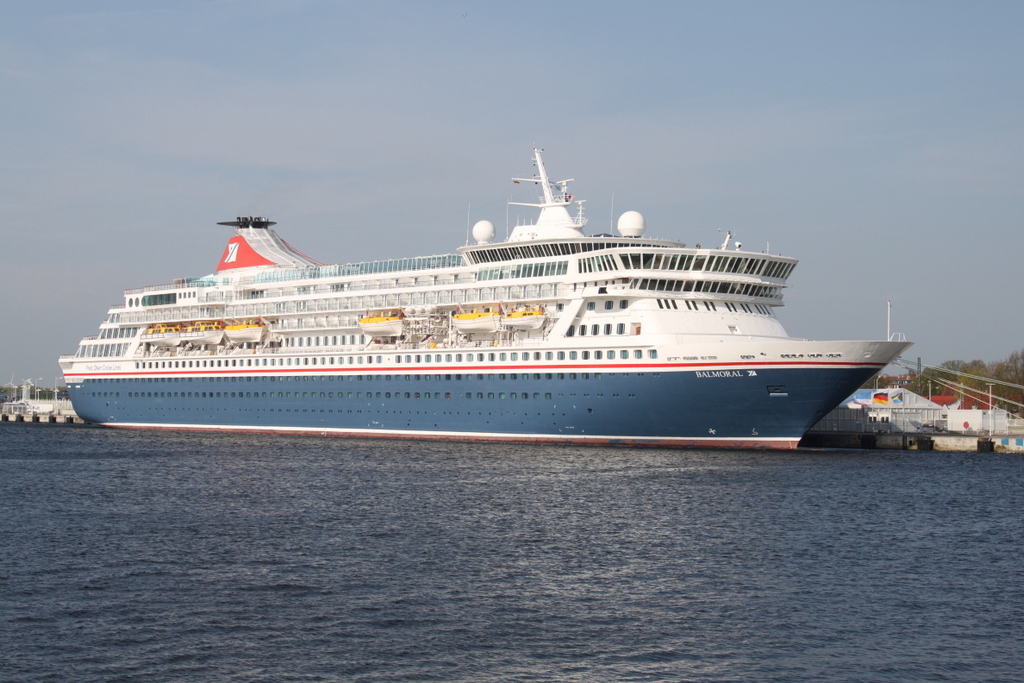 Am Morgen des 30.04.2018 lag die Balmoral der Reederei Fred. Olsen Cruise Lines auf ihrem Weg von Bremen nach Kiel im Ostseebad Warnemünde.
