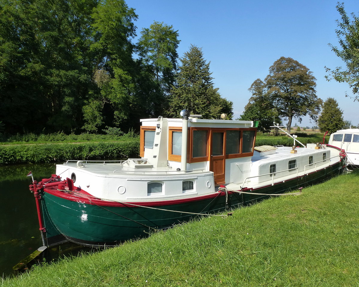  Anna , zum Hausboot umgebautes Frachtschiff, bei Plobsheim/Elsa auf dem Rhein-Rhone-Kanal, Sept.2017