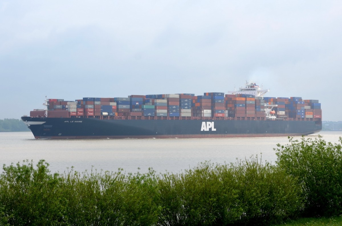 APL LE HAVRE     Containerschiff    Lühe  07.05.2014  349 x 46m