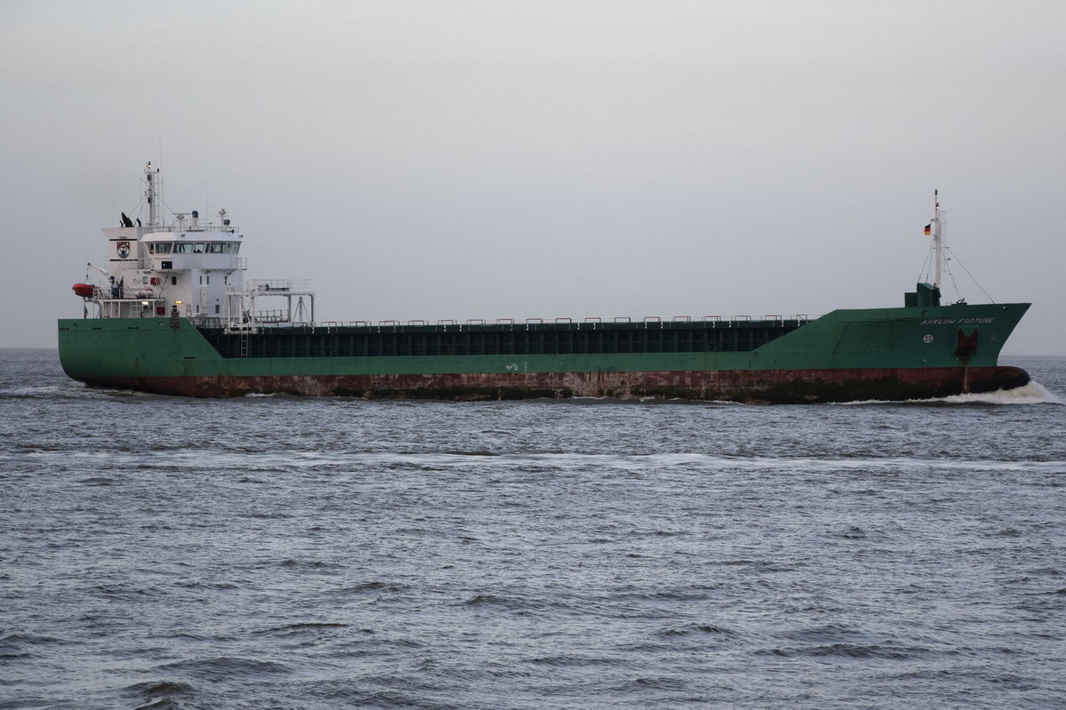 ARKLOW FORTUNE , General Cargo Ship , IMO 9361744 , Baujahr 2007 , 90 x 14 m ,15.03.2017  Cuxhaven / Alte Liebe
