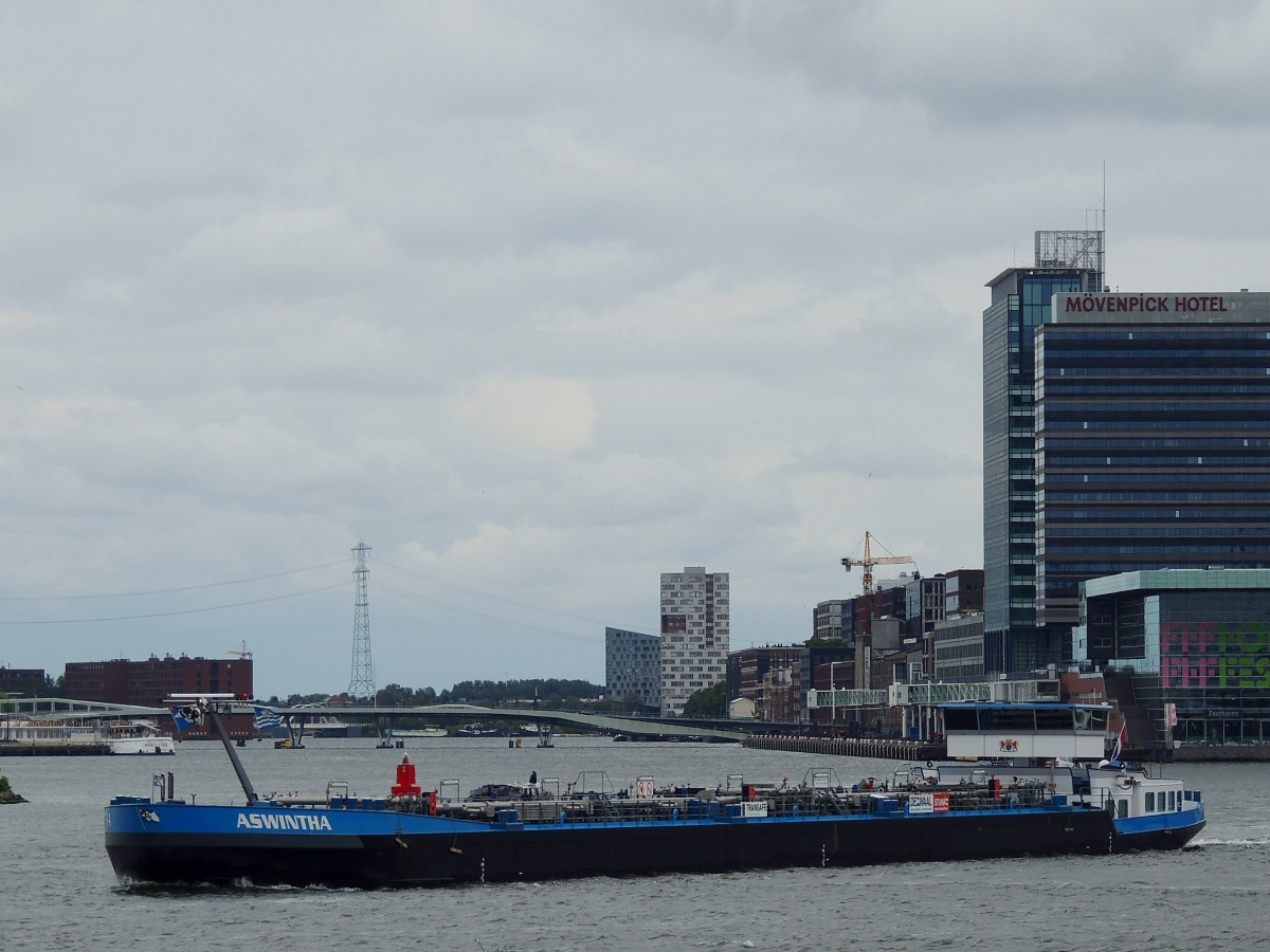 ASWINTHA(02332474; LxB=110x11,45mtr; 2514t) im Hafengebiet von Amsterdam; 150619