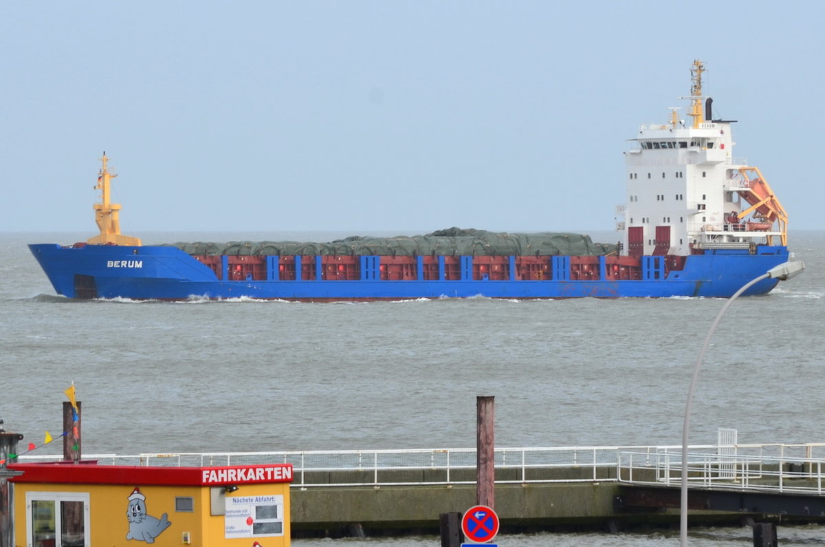 BERUM , General Cargo , IMO 9155418 , 374 TEU , 100.6m × 16m , 17.03.2017 Cuxhaven