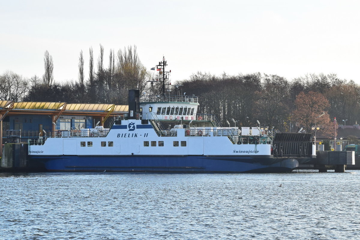 BIELIK-II , Passenger/Ro-Ro Cargo Ship , MMSI 261182633 , Baujahr 1998 , 50 × 16m , 03.12.2019 , Swinoujscie / Swinemünde 