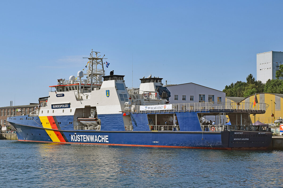 Bundespolizei-Schiff BP 84 NEUSTADT am 15.07.2023 in Neustadt / Holstein (Tag der Küstenwache)