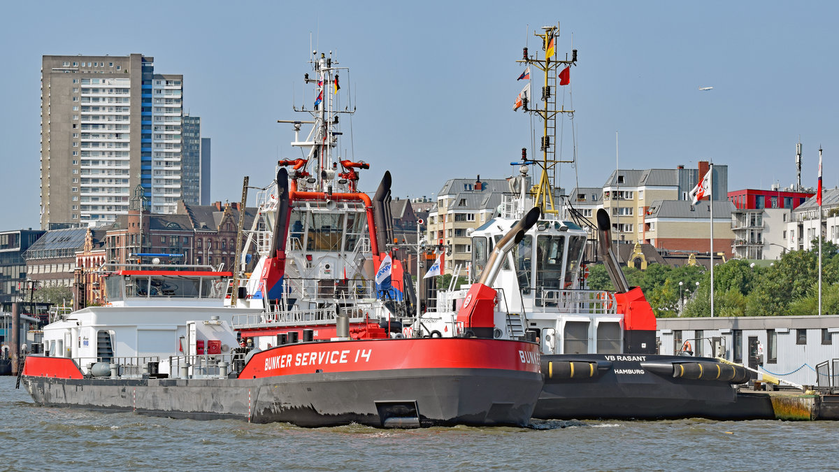 BUNKER SERVICE 14 am 3.9.2018 im Hafen von Hamburg