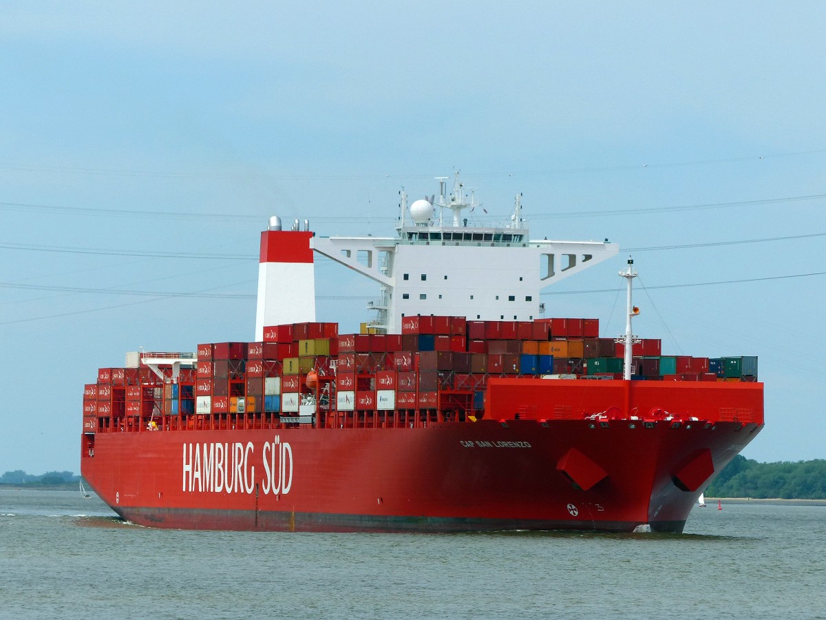 Cap San Lorenzo. Kurs Hamburg passiert Grünendeich am 18.05.2014
overall length (m): 332,00 
overall beam (m): 48,20 
maximum draught (m): 
maximum TEU capacity: 9814 
container capacity at 14t (TEU): 
reefer containers (TEU): 1.700 
deadweight (ton): 123.130 
gross tonnage (ton): 119.000 