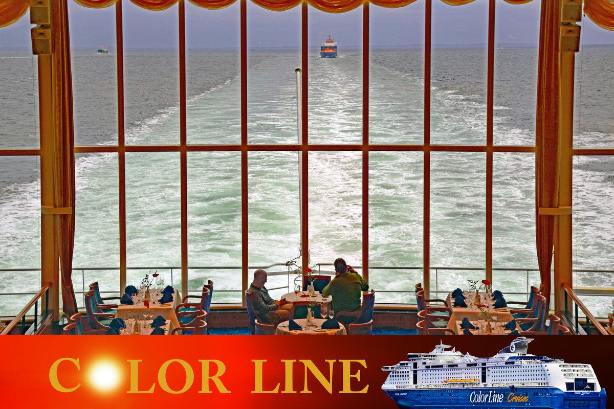 Color Fantasy (Color Line) - Blick auf die Ostsee vom Restaurant  Oceanic .
Aufnahme vom 09.02.2015

