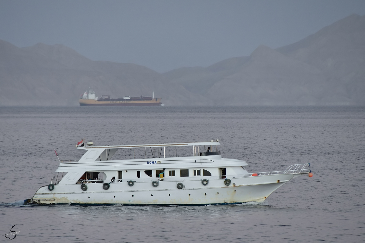 Das Ausflugsboot  Roma  auf dem Roten Meer. (Scharm El-Scheich, Dezember 2018)