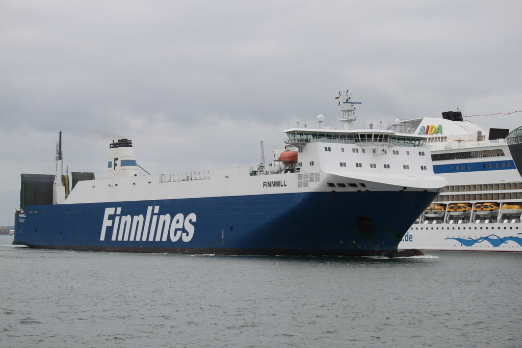 Das Frachtschiff Finnmill machte sich am 31.05.2014 auf dem Weg von Rostock-berseehafen nach Helsinki.
