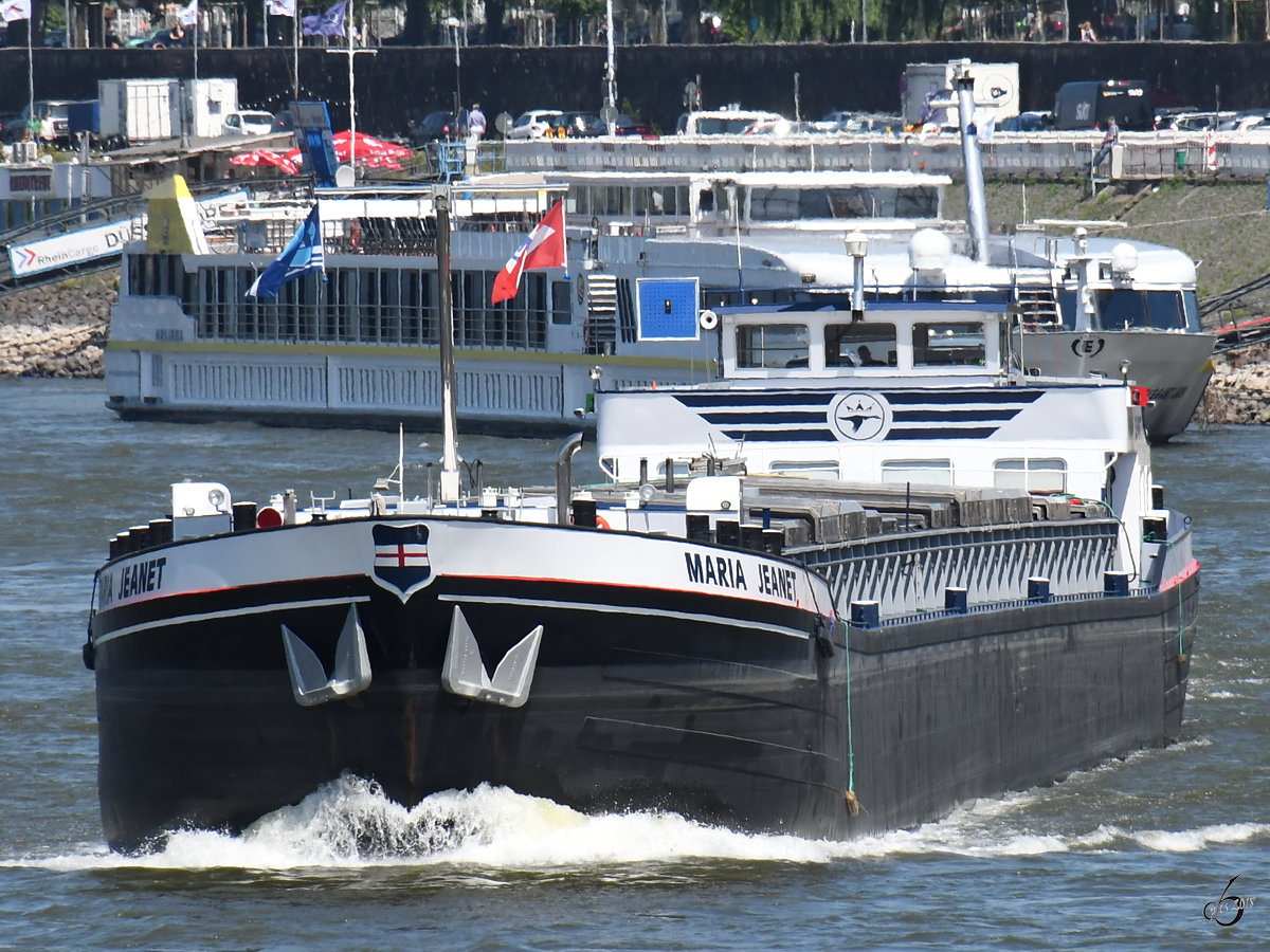 Das Gütermotorschiff  Maria-Jeanet  (02304197) auf dem Rhein. (Düsseldorf, Juni 2018)