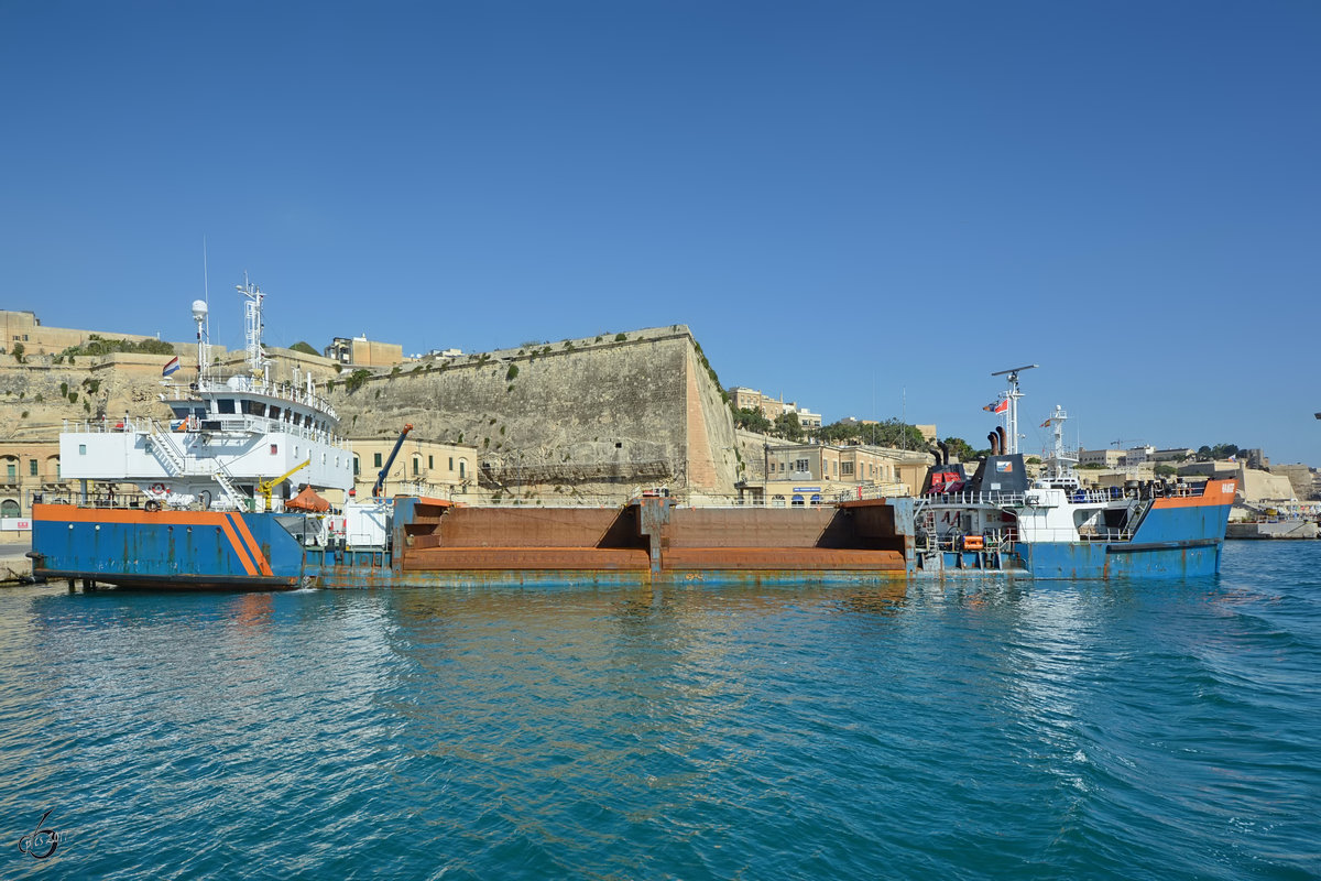 Der Holländische Kabelleger  HAM 602  im Hafen von Valletta. (Oktober 2017)