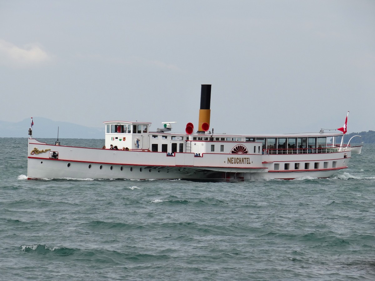 Die Dampfschiff  NEUCHATEL  - Neuenburgersee - 21-06-2015