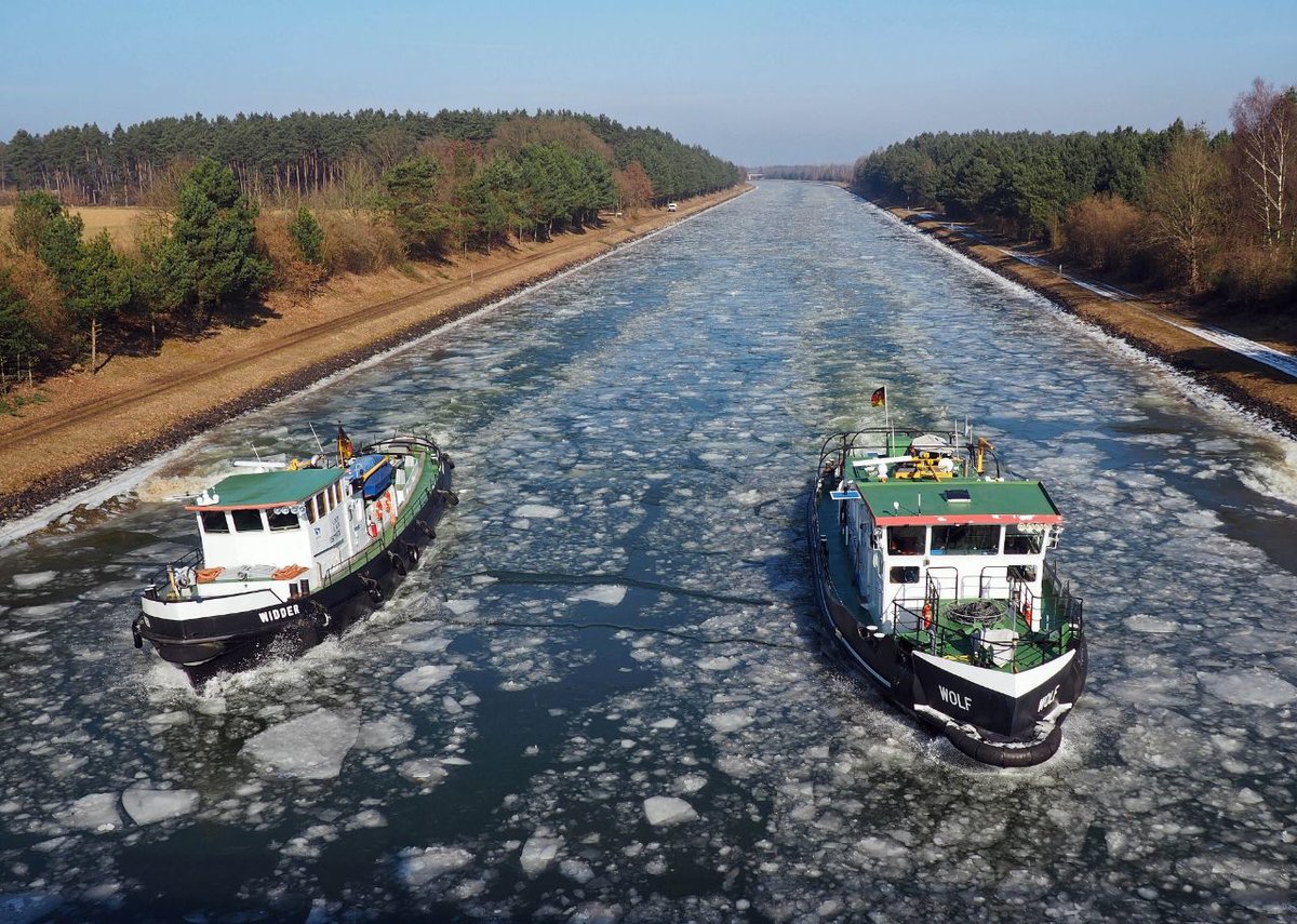 Die Eisbrecher WOLF u.WIDDER vom WSA Lauenburg im Februar2018 auf dem Elbe-Seitenkanal im Einsatz.