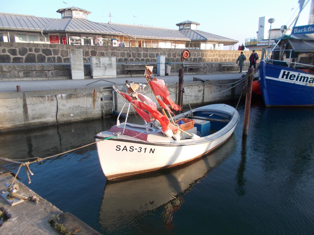 Fischerboot SAS-31 N,am 14.Februar 2015,im Heimathafen Sassnitz.