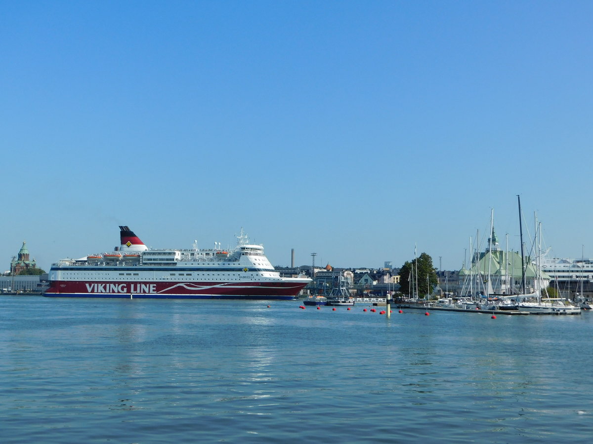Gabriella von Viking Line verlässt Helsinki, mit dem Ziel Tallinn, um 27.07.2019. 