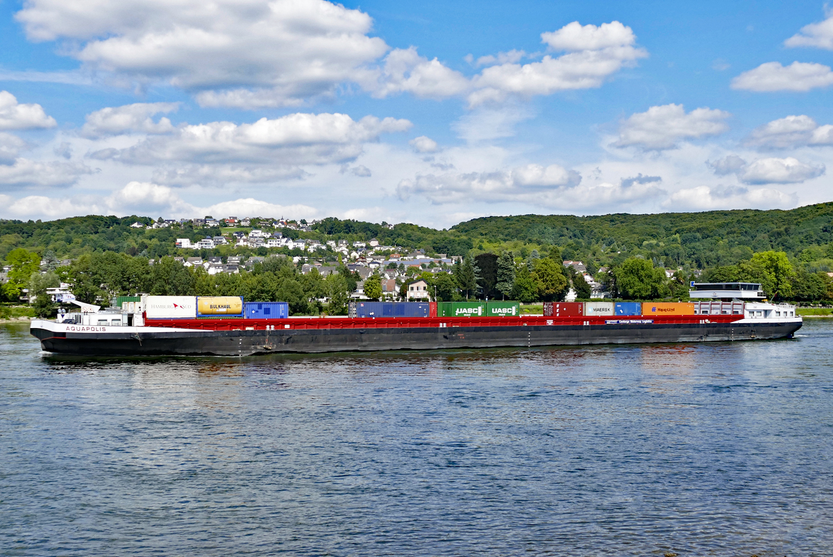 GMS  Aquapolis  mit Containern, Rhein Remagen - 22.08.2017
