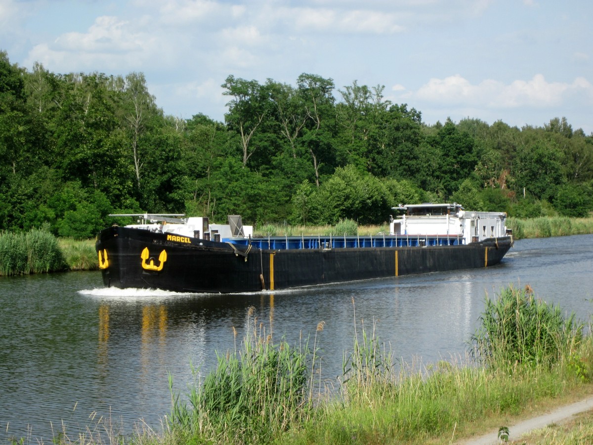 GMS Marcel (04030900 , 66,84 x 8,19) am 17.06.2014 im Elbe-Havel-Kanal (EHK) bei Kader Schleuse auf Talfahrt.