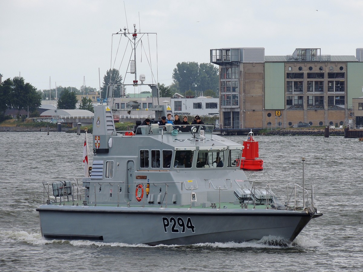 HMS-TRUMPETER P294 der Royal-Navy (LxB= 20,8x5,8m; Bj.1988) im Hafen von Amsterdam; 150619