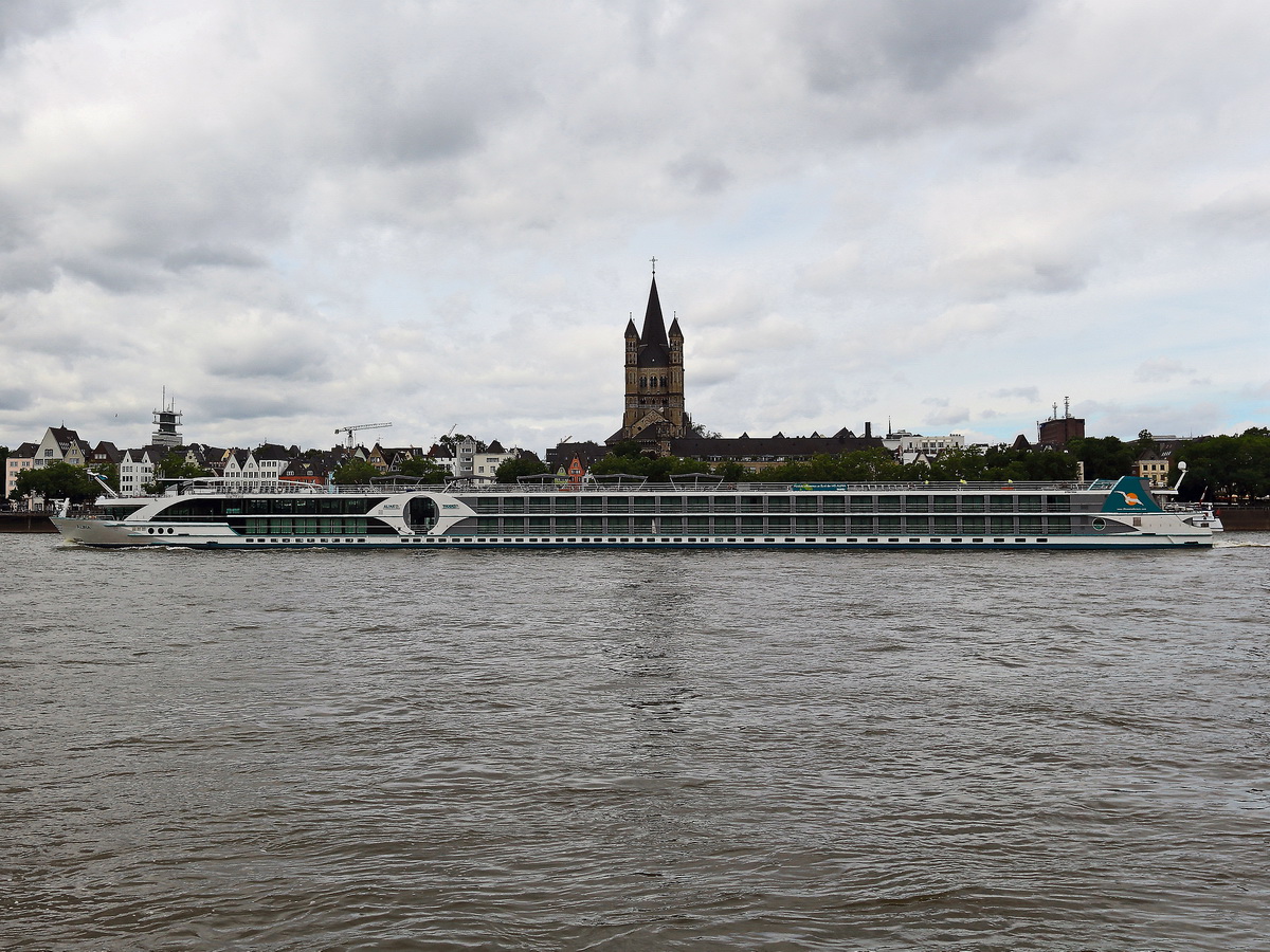 Kabinen-FGS  ALINA  auf den Rhein bei Köln am 29.07.2017.