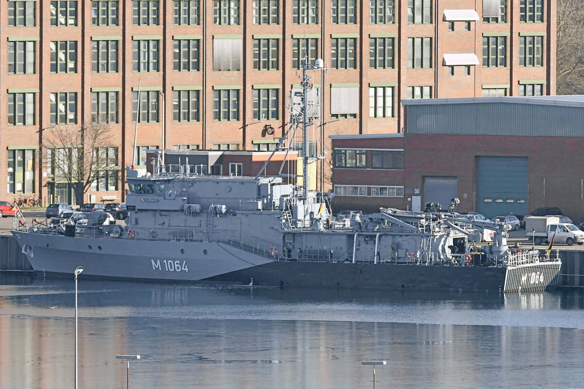 M 1064 GRÖMITZ am 08.02.2023 beim Marine Arsenal Kiel