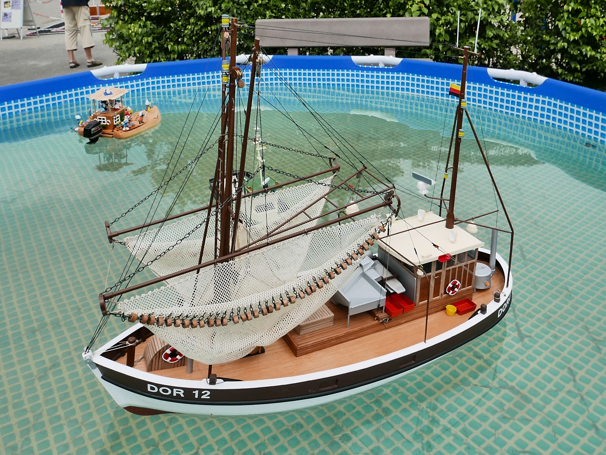 Modell des Fischkutters  DOR 12  auf der  Internationalen Modellbahn- und Modellbau-Ausstellung 2018  in Straelen, 10.6.2018 