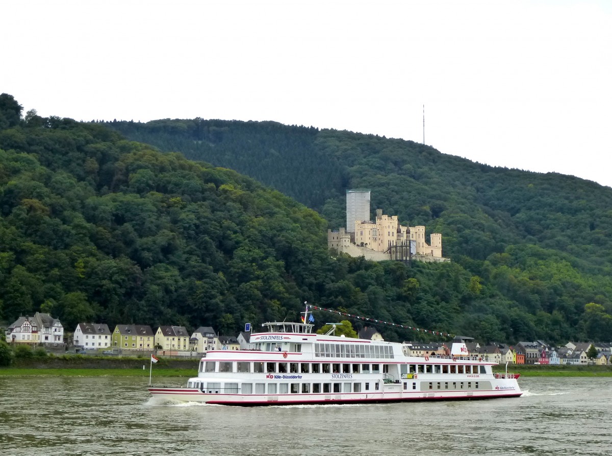 MS  Stolzenfels  vor dem Schlo Stolzenfels am Rhein, Stapellauf fr das 80m lange Ausflugsschiff war 1979, Sept.2014