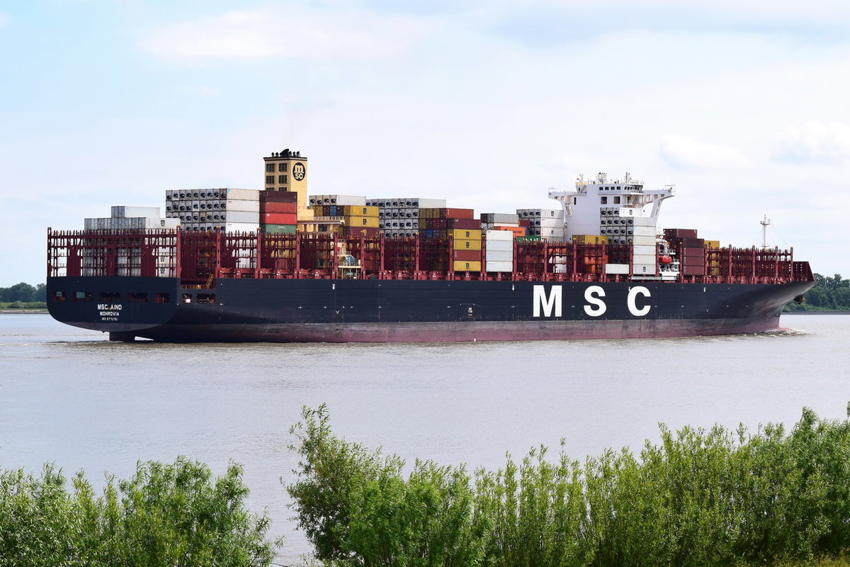 MSC AINO , Containerschiff , IMO 9770751 , 11500 TEU , Baujahr 2019 , 328.46 x 48.2 m ,  Grünendeich , 09.06.2020