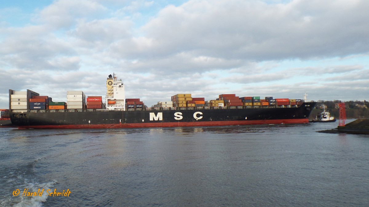 MSC VIDHI (IMO 9238739) am 9.1.2016, Hamburg, Elbe Höhe Finkenwerder / 
Ex-Namen: OOCL KOREA bis 07.2009,  SANTA VICTORIA bis 10.2010,  VAP VALIENTE bis 09.2012,  CCNI ANGAMOS bis 04.2013, SANTA VICTORIA bis 04.2014 / 
Containerschiff / BRZ 66.500 / Lüa 277,3 m, B 40 m, Tg 14 m / 1x MAN B&W Diesel, 12K90MC, 54.840 kW (74.580 PS), 24,9 kn  /  5.514 TEU / gebaut 2001 bei Samsung Heavy Industries, Koje, Süd Korea / SFL Victoria Inc., Monrovia, Manager MSC Shipmanagement, Zypern / Flagge: Liberia, Heimathafen: Monrovia /
