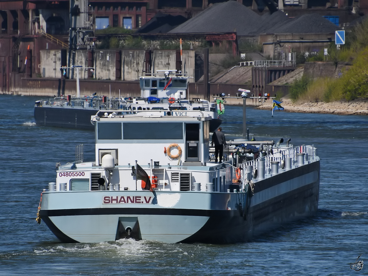 Nachschuss auf das Tankmotorschiff SHANE V (ENI: 04805500). (Duisburg, April 2021)