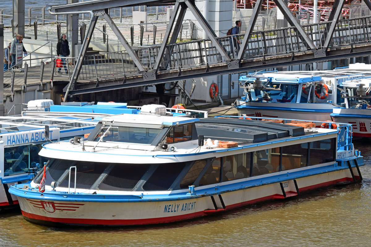 NELLY ABICHT (ex IRENE ABICHT) - Europa-Nr.: 05802660 - am 26.05.2020 im Hafen von Hamburg. Reederei Rainer Abicht.
