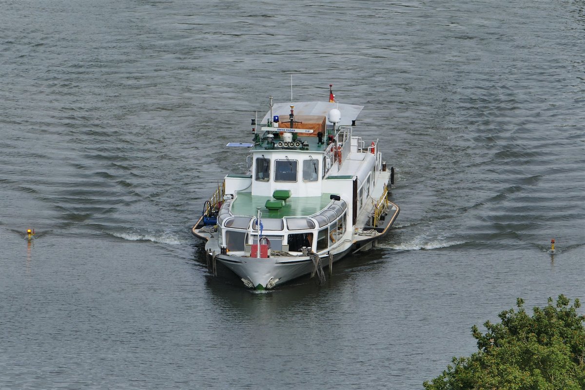 Peilschiff  Neckar  bei der Arbeit auf dem Neckar bei Stuttgart-Münster am 09.07.2019