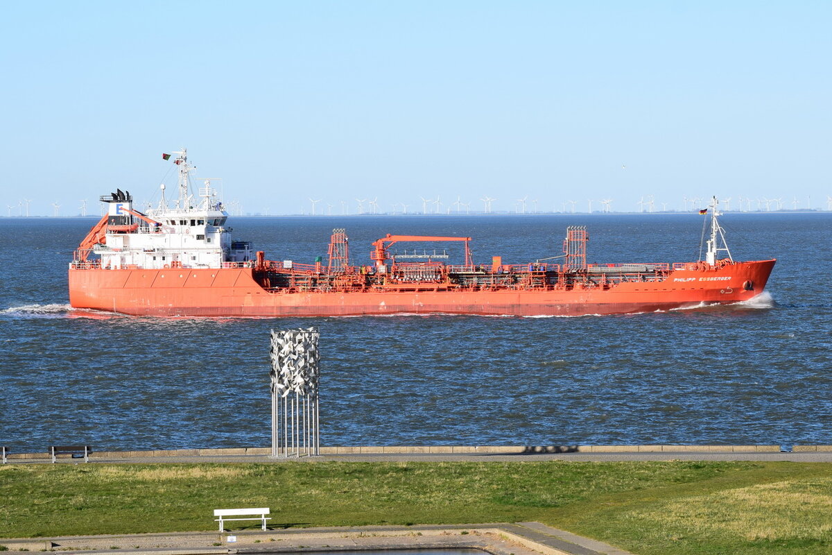 PHILPP ESSBERGER , Tanker , IMO 9191163 , Baujahr 2003 , 100 x 17 m , 19.04.2022 , Cuxhaven