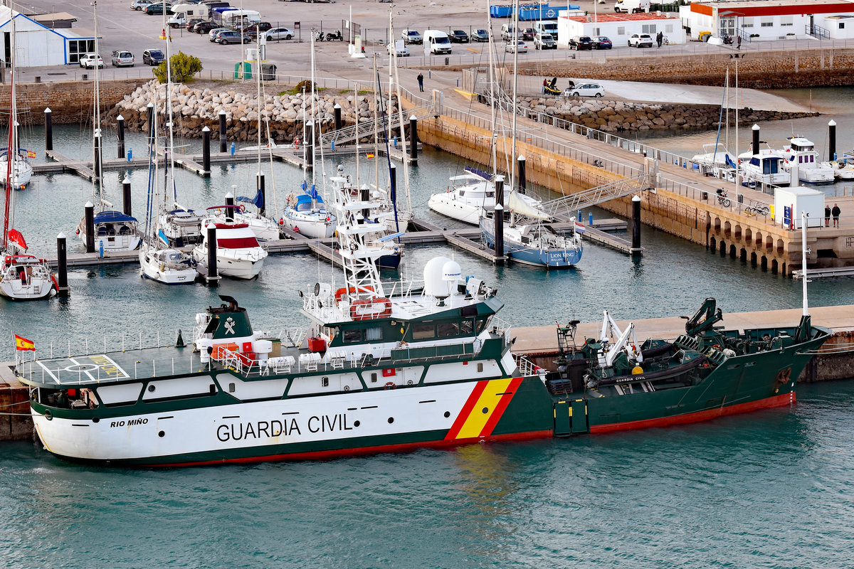 Río Miño der Guardia Civil am 5.11.2019 im Hafen von Cadiz.