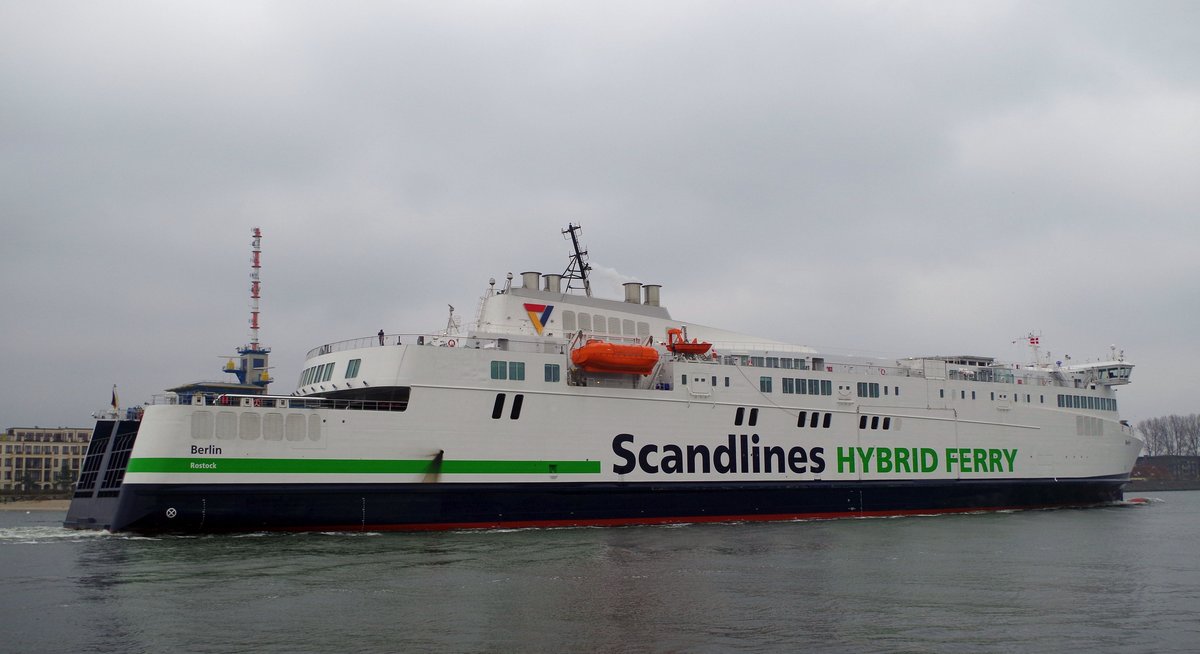 Scandlines Fährschiff MS Berlin am 29.03.17 in Rostock
