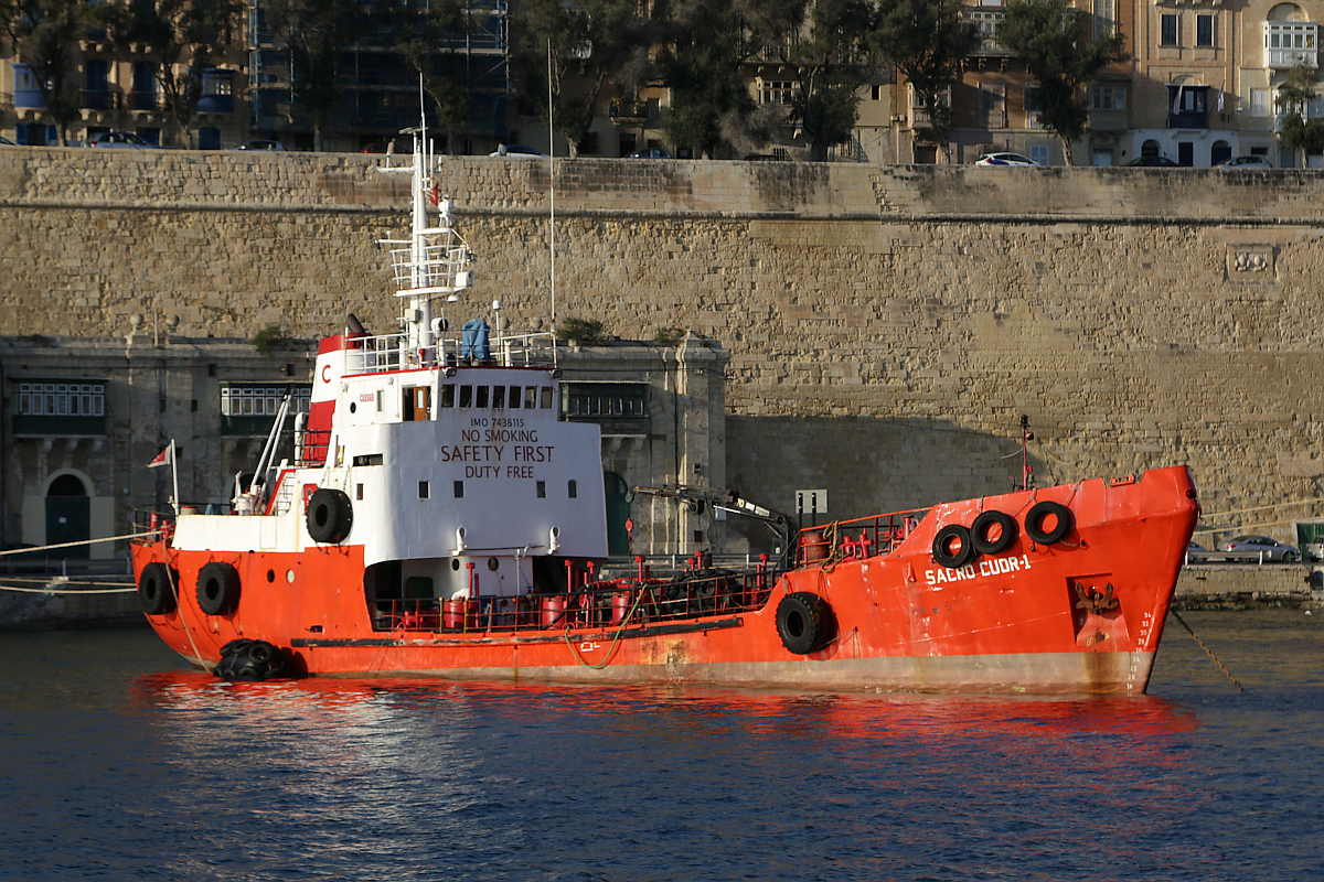 Tanker Sacro Cour I, Valletta, Malta, 28.12.2015