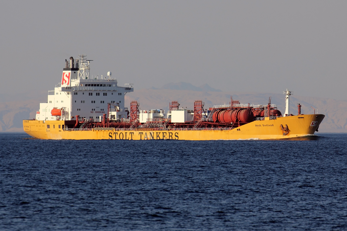 Tanker  STOLT VESTLAND  verlässt den Golf von Akaba gesehen vor Sharm El Sheik 10.6.2019