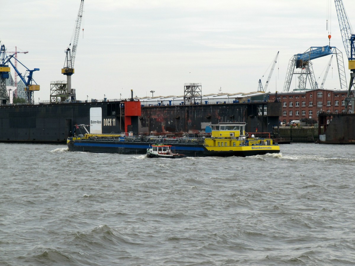 TMS Blankenrode (048007760) am 03.07.2014 auf der Elbe im Hafen HH zu Berg.