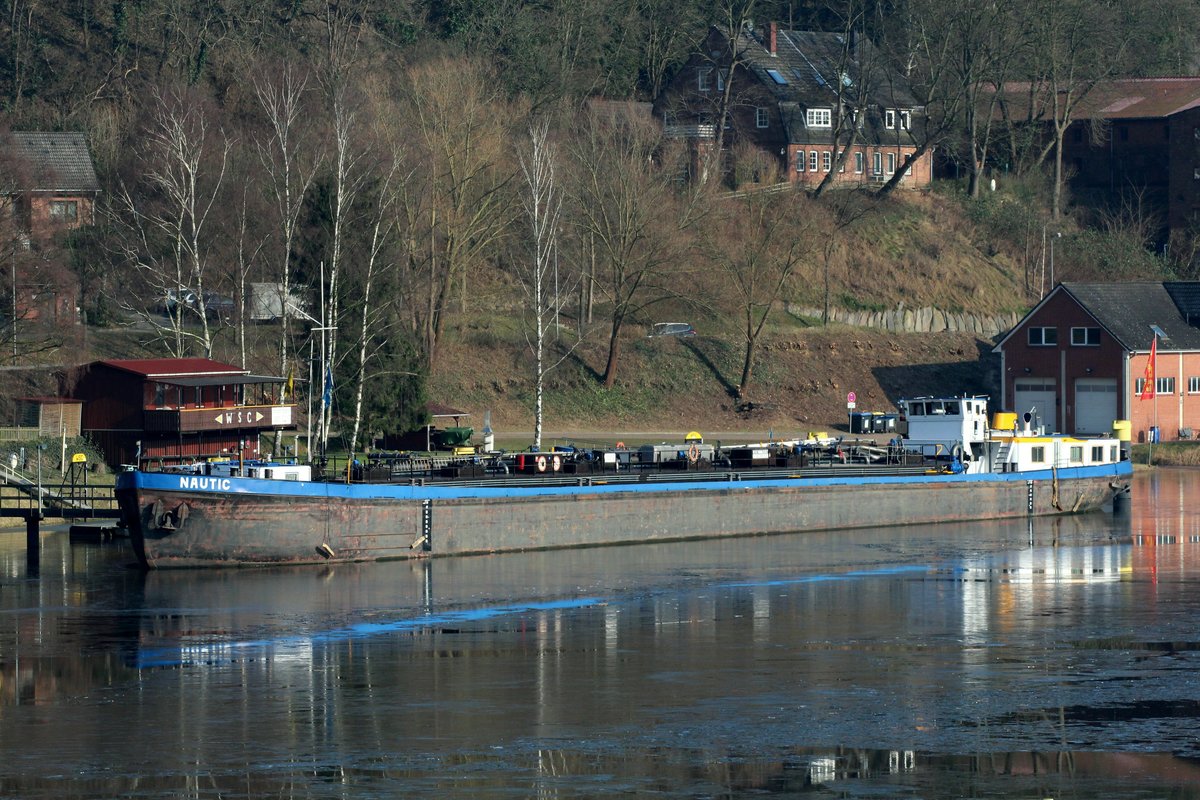 TMS Nautic (05300160 , 79,87 x 8,25m) lag am 08.02.2018 in Lauenburg/Elbe im Elbe-Lübeck-Kanal.