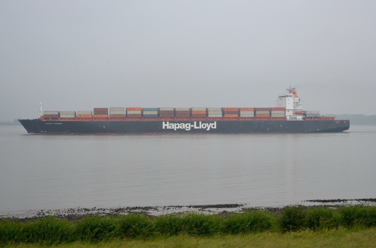 TORONTO EXPRESS , Containerschiff , IMO 9253727 , Baujahr 2003 , 294 x 32 m , 4402 TEU , Lühe 13.06.2015