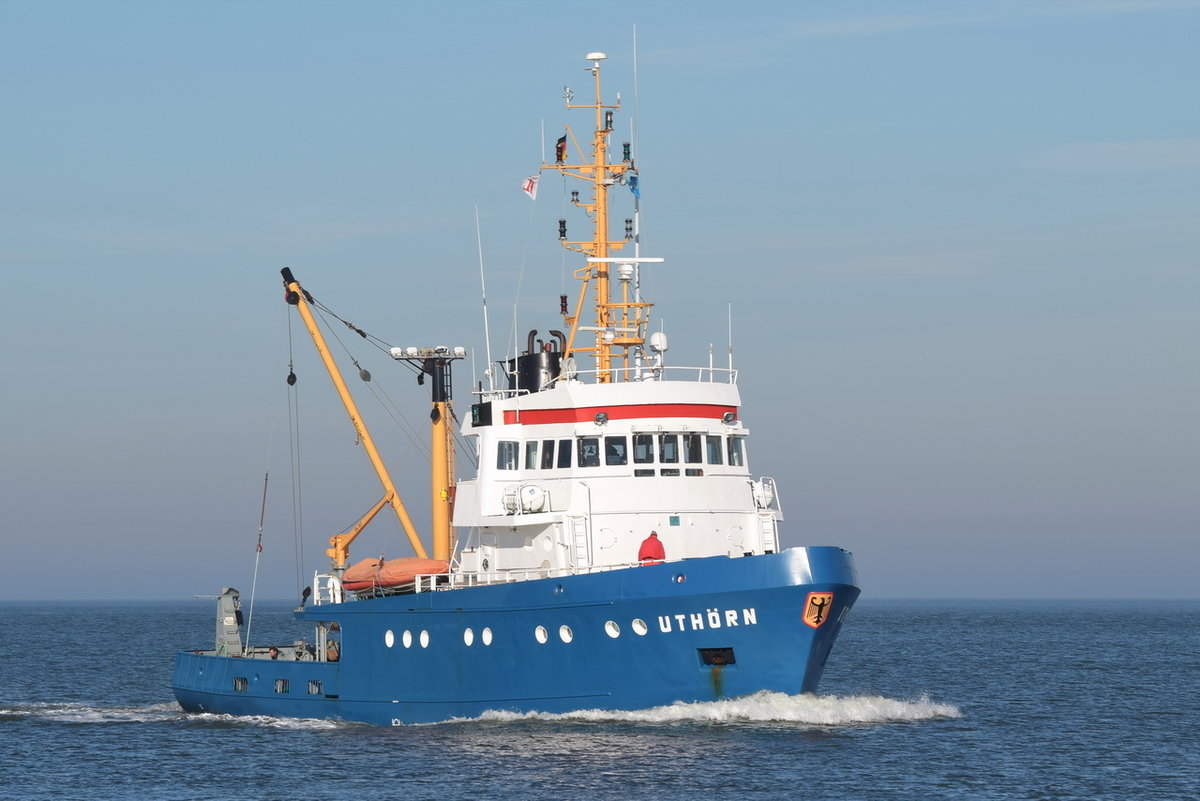 UTHÖRN , Fishery Patrol Vessel , IMO 8100648 , Bauajhr 1982 , 30.4 × 8.5m , 07.11.2018 Cuxhaven