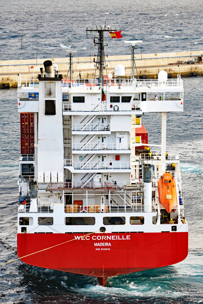 WEC CORNEILLE (IMO:9326940, MMSI: 255805802, 2005 gebaut) am 8.11.2019 beim Einlaufen in den Hafen von Arrecife/Lanzarote